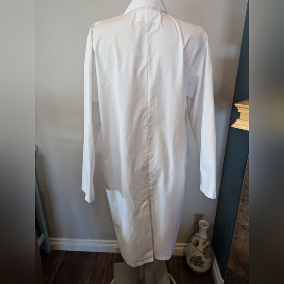 Professional Unisex Lab Coat with 3 pockets Unisex Sz Med Mens Fits women's L/XL - Picture 7 of 7